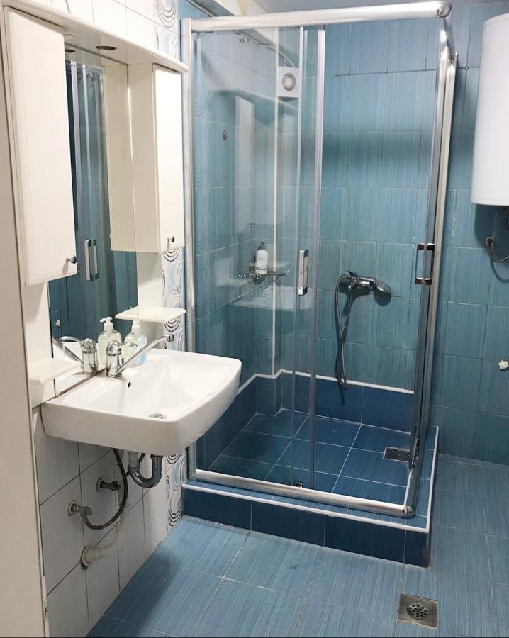 Lydia Center Apartment Велес Экстерьер фото